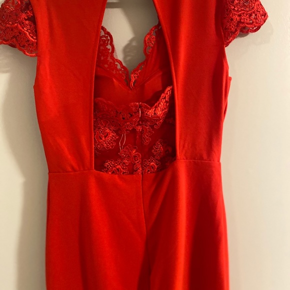 Red Dress - Picture 2 of 4